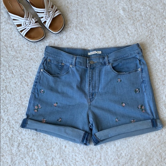 levi's classic shorts